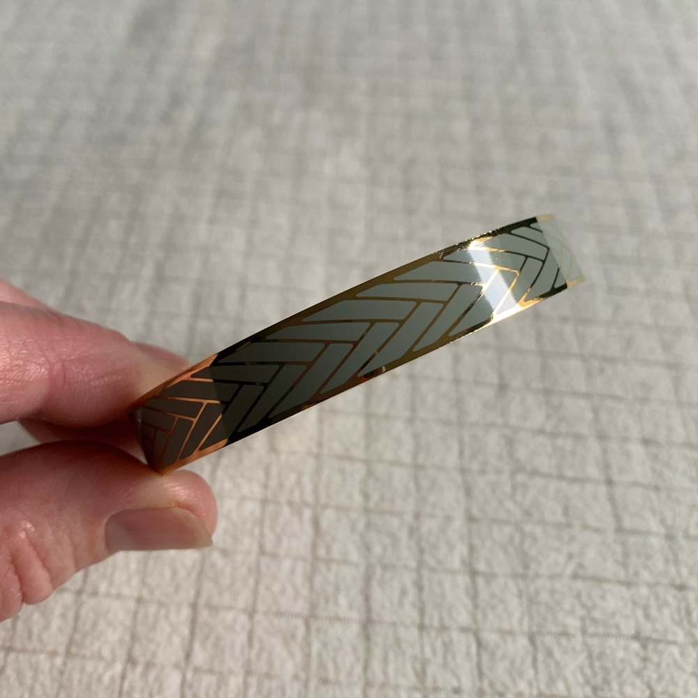 J.Crew gray chevron striped bracelet - Picture 3 of 9